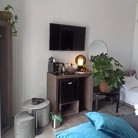 Chezmoi Quarto em Acomodações Particulares *